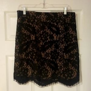 Black mini skirt with beige underline  Size Large